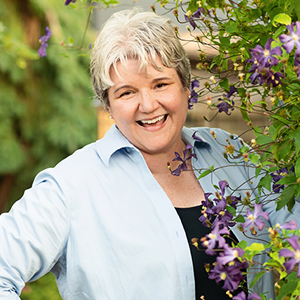Lisa Hinzman Howard